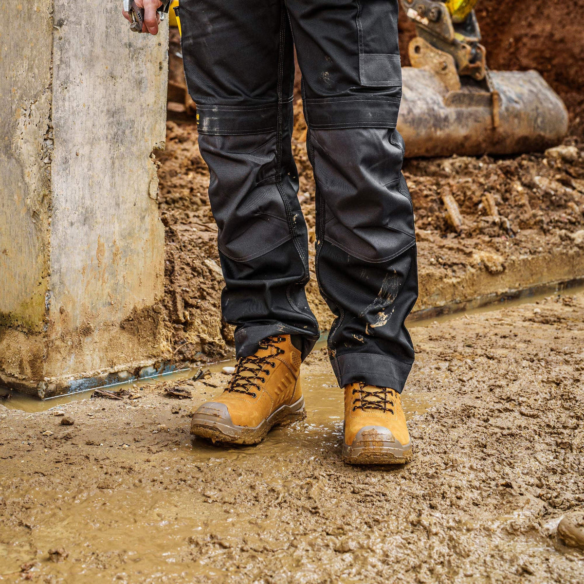 DeWalt Waterproof Safety Boot Mentor Wheat Wide Fit S7 — view 4