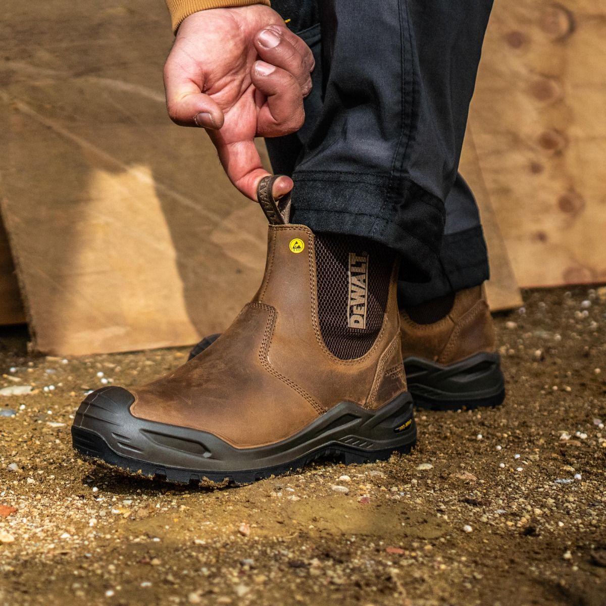 DeWalt Endure Non-Metallic Safety Boot ESD S3S — view 8